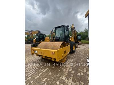 Caterpillar CS66B Smooth Drum Roller Compactor