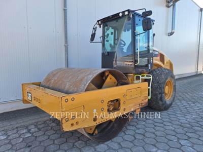 Caterpillar CS66B Smooth Drum Roller Compactor