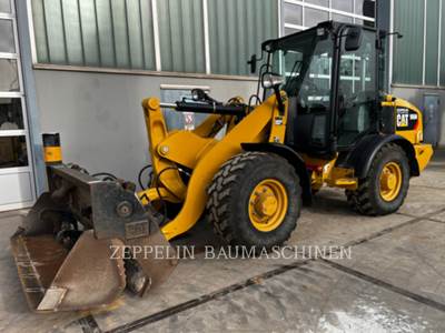 Caterpillar 906M Wheel Loader