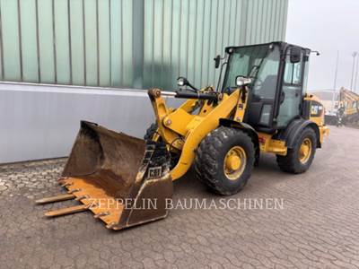 Caterpillar 906M Wheel Loader