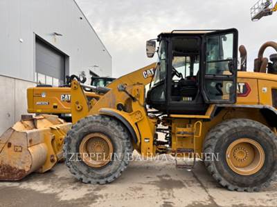 Caterpillar 930M Wheel Loader