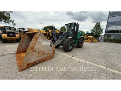 Caterpillar 938M Wheel Loader