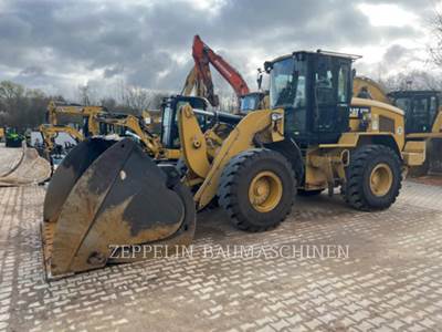 Caterpillar 938M Large Wheel Loader