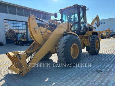 Caterpillar 938M Large Wheel Loader