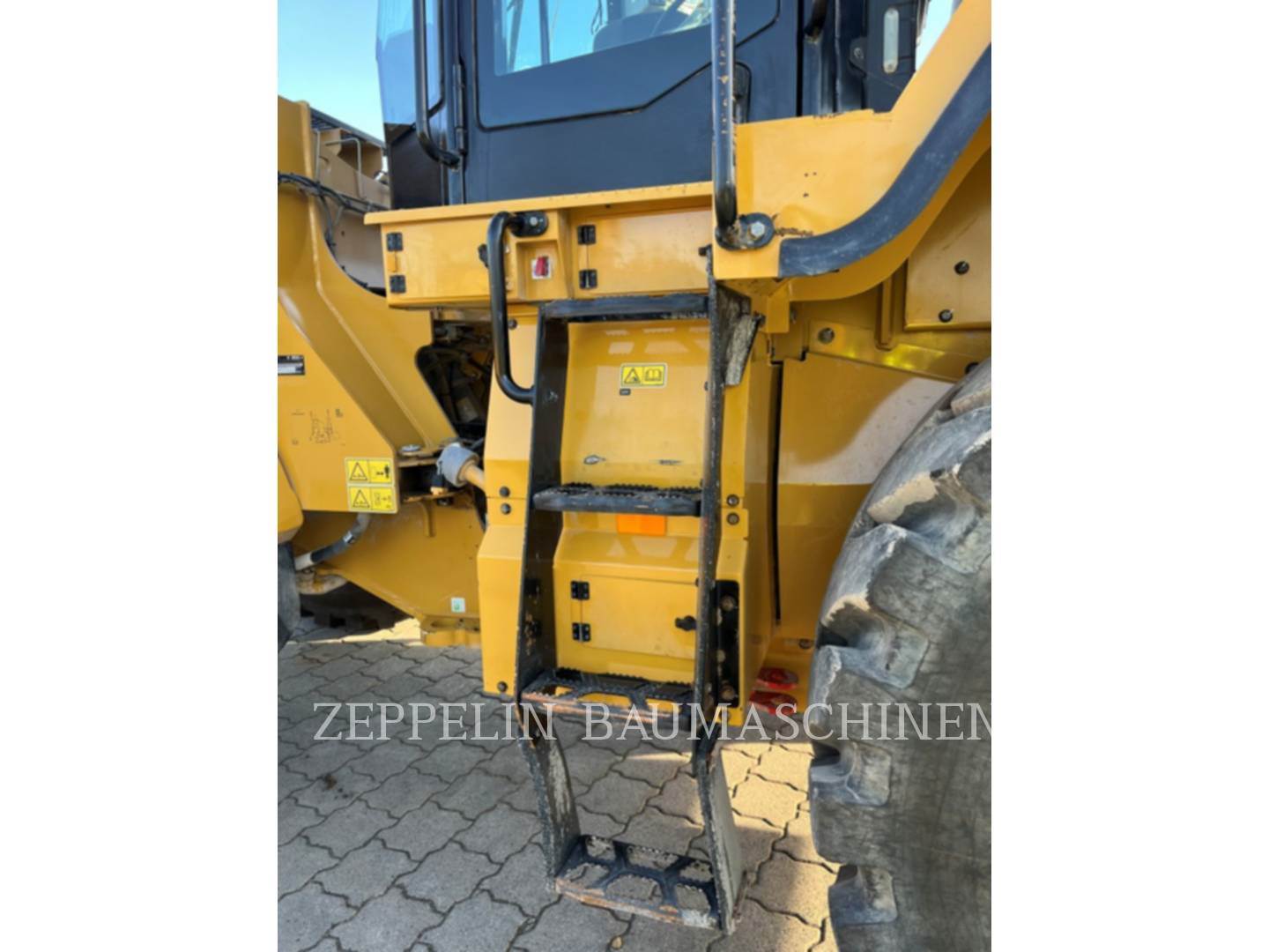 2022 Caterpillar 966M XE Wheel Loader For Sale, 6,164 Hours