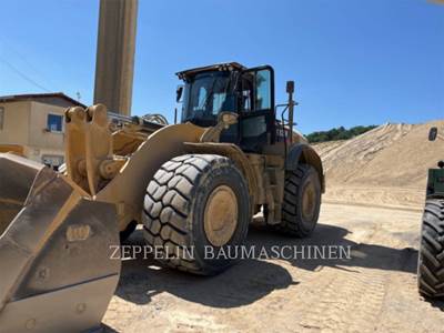 Caterpillar 982M Wheel Loader