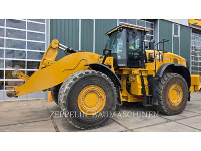 Caterpillar 982M Wheel Loader