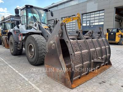Volvo L110H Wheel Loader