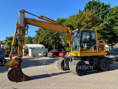 Komatsu PW148-10 Wheeled Excavator