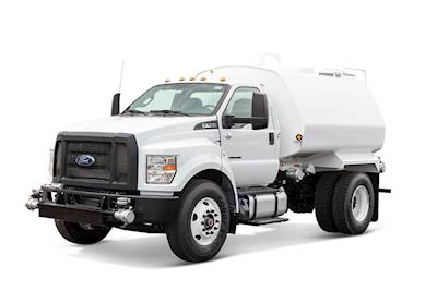 2026 Ford F-750 Water Truck - UnitedBuilt 6C10 Tank Body