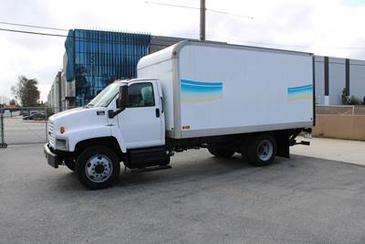 2009 GMC C7500 16 Ft. Aluminum Box Van Truck CARB OK