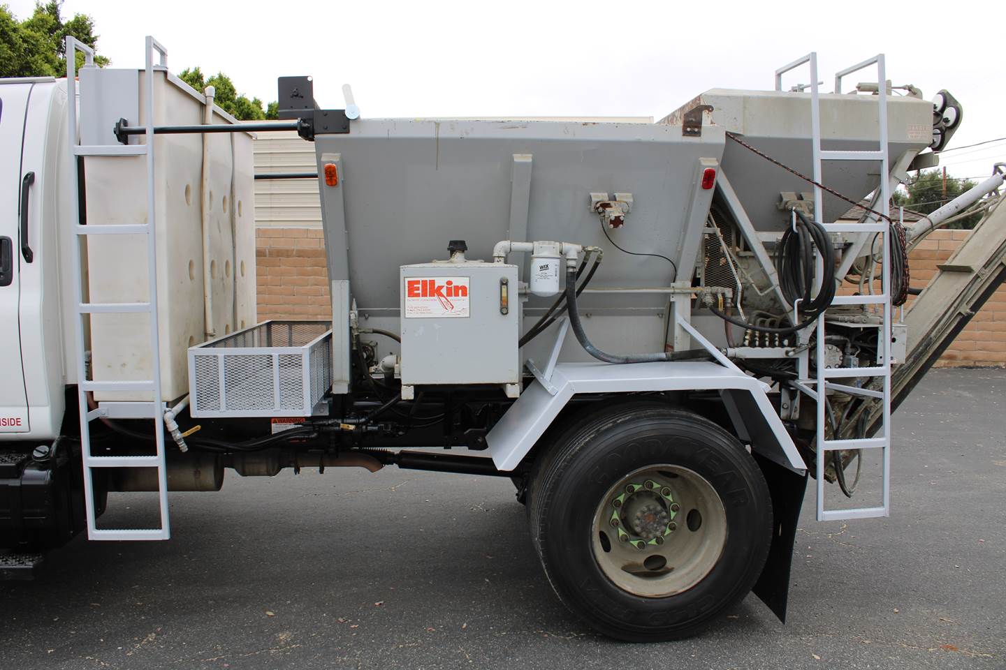 2008 GMC C7500 ELKIN HITECH CONCRETE VOLUMETRIC MIXER TRUCK For Sale