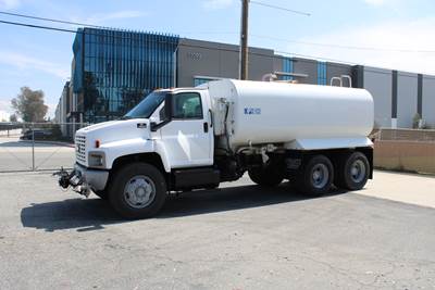 2003 Chevrolet C8500 Stainless Steel 3500 Gal Klein Water Tank Truck