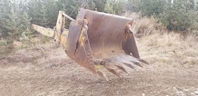 Weldco Beales 4 In 1 Bucket For Cat 931 For Sale 100 Mile House Canada Mylittlesalesman Com