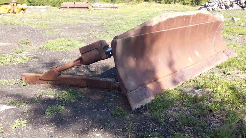 Caterpillar D7G Twin Tilt Angle Blade For Sale 100 Mile House, BC