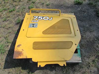 John Deere 750J LGP RH Engine Side Door