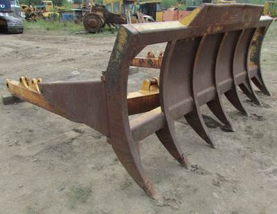 126 1/2'' Beales John Deere 850B Long Track  Brush Rake And C Frame
