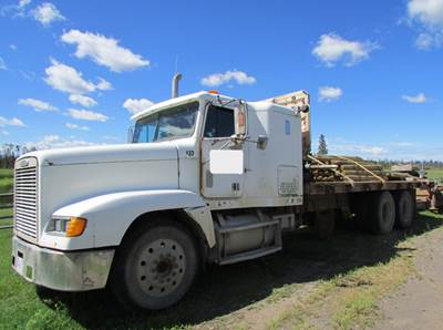 1994 Freightliner FLD120 Flatbed Truck