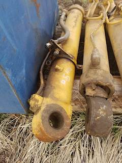 Caterpillar D5H TSK Arch Lift Cylinder
