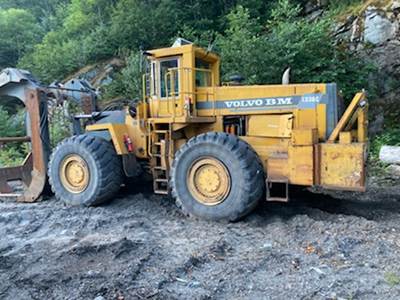 1995 Volvo L330C Log Loader