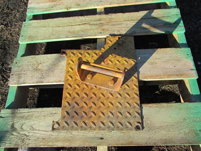 Caterpillar 2M7433 Plate RH