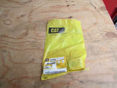 Caterpillar 3D6686 Lever