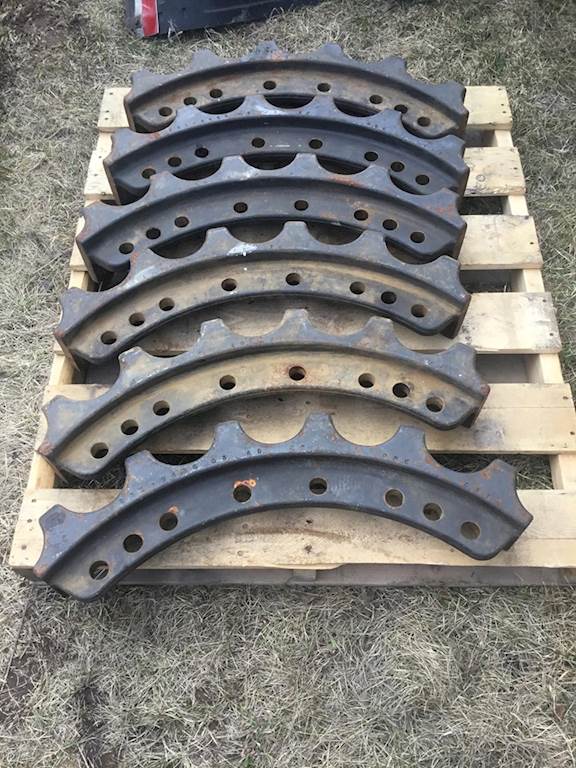 6 New Caterpillar D11R D11T Sprocket Segments For Sale - 100 Mile House