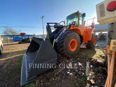 Doosan DL420A Crawler Loader