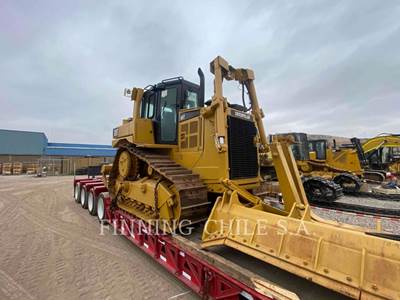 Caterpillar D6T Dozer