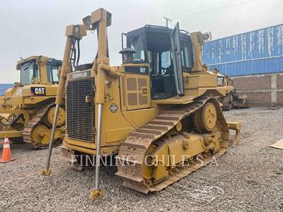Caterpillar D6T Dozer