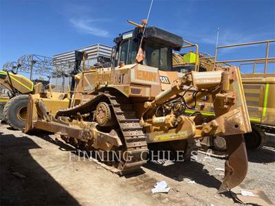 Caterpillar D8T Dozer