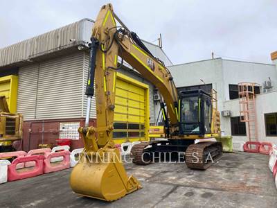 Caterpillar 320 Excavator
