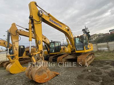 Komatsu PC210LC 10M0 Excavator