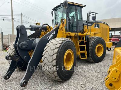 John Deere 744L Wheel Loader