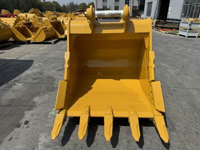 Bedrock 54in Heavy Duty Bucket for John Deere Hitachi 230/240/250/270/290/300 Excavator