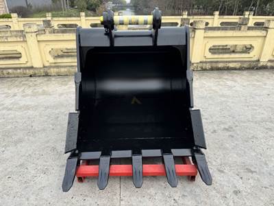 Bedrock 54in Heavy Duty Bucket for John Deere Hitachi 230/240/250/270/290/300 Excavator