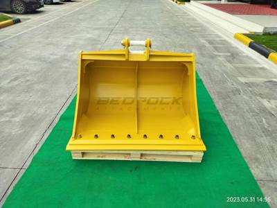 Bedrock 47" Cleaning Bucket for Caterpillar 305 Excavator