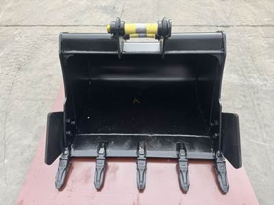 Bedrock 36" Heavy Duty Bucket for Caterpillar 305 Excavator