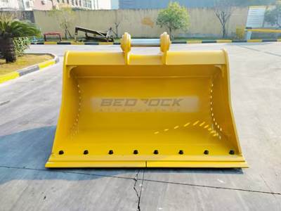 Bedrock 78" Cleaning Bucket for Caterpillar 324 Excavator
