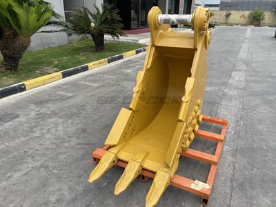 Bedrock 24" Heavy Duty Bucket for Caterpillar 324D/E,326/D2/F,329D/E,330D2/F,335F Excavator
