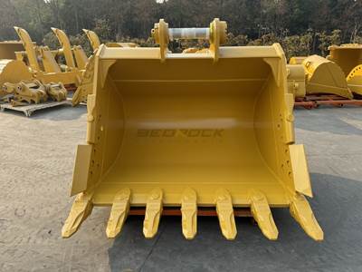 Bedrock 72in Heavy Duty Excavator Bucket for Caterpillar 330 Excavator D Linkage