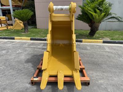 Bedrock 30" Heavy Duty Bucket for Caterpillar 336 DB Linkage Excavator