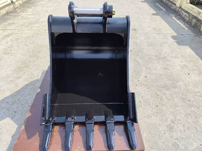 Bedrock Komatsu PC138, 60mm Pins, 36in, Heavy Duty Bucket