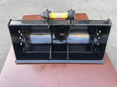 Bedrock 40" Cleaning Bucket for Caterpillar 303 303.5 Excavator