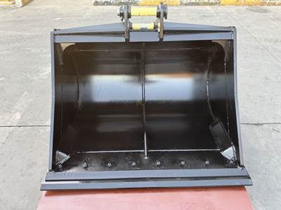 Bedrock 47" Cleaning Bucket for Caterpillar 305 Excavator