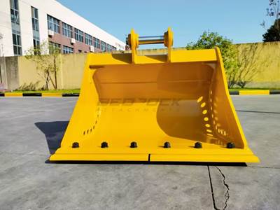 Bedrock 48" Cleaning Bucket for Caterpillar 312 Excavator