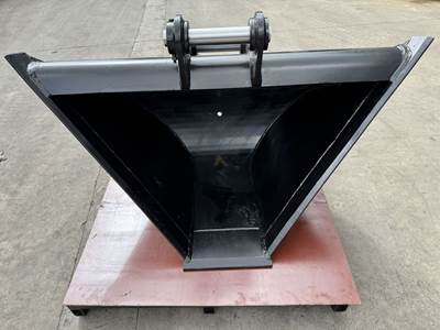 Bedrock 10 Ton Mini Excavators / 450 Backhoes, Trapezoidal V-Shape Bucket 16in, 0.38 m3, 2 x 60 mm Pins