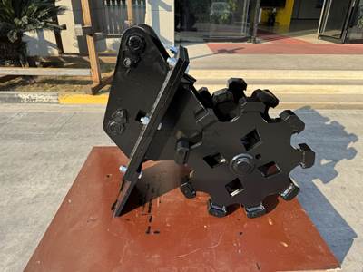 Bedrock Excavator Compaction Group for 10 ton Mini Excavator / 450 Backhoe, 18in width, 2 x 60mm Pins