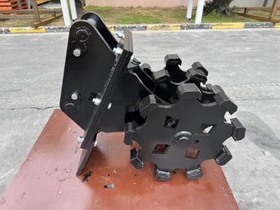 Bedrock Excavator Compaction Group for 10 ton Mini Excavator / 450 Backhoe, 24in width, 2 x 60mm Pins