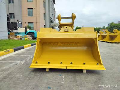 Bedrock 60" Tilt Ditch Cleaning Bucket for Caterpillar 316 Excavator